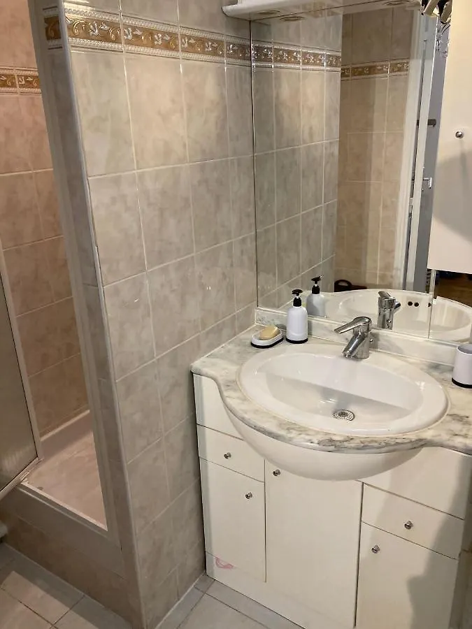 Studio Calme Et Eclaire Proche De Nation A Apartamento Paris