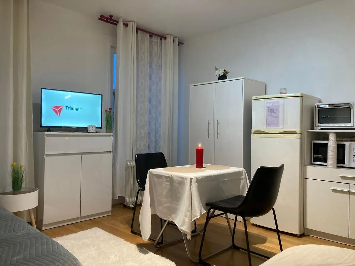 Studio Calme Et Eclaire Proche De Nation A Apartamento Paris